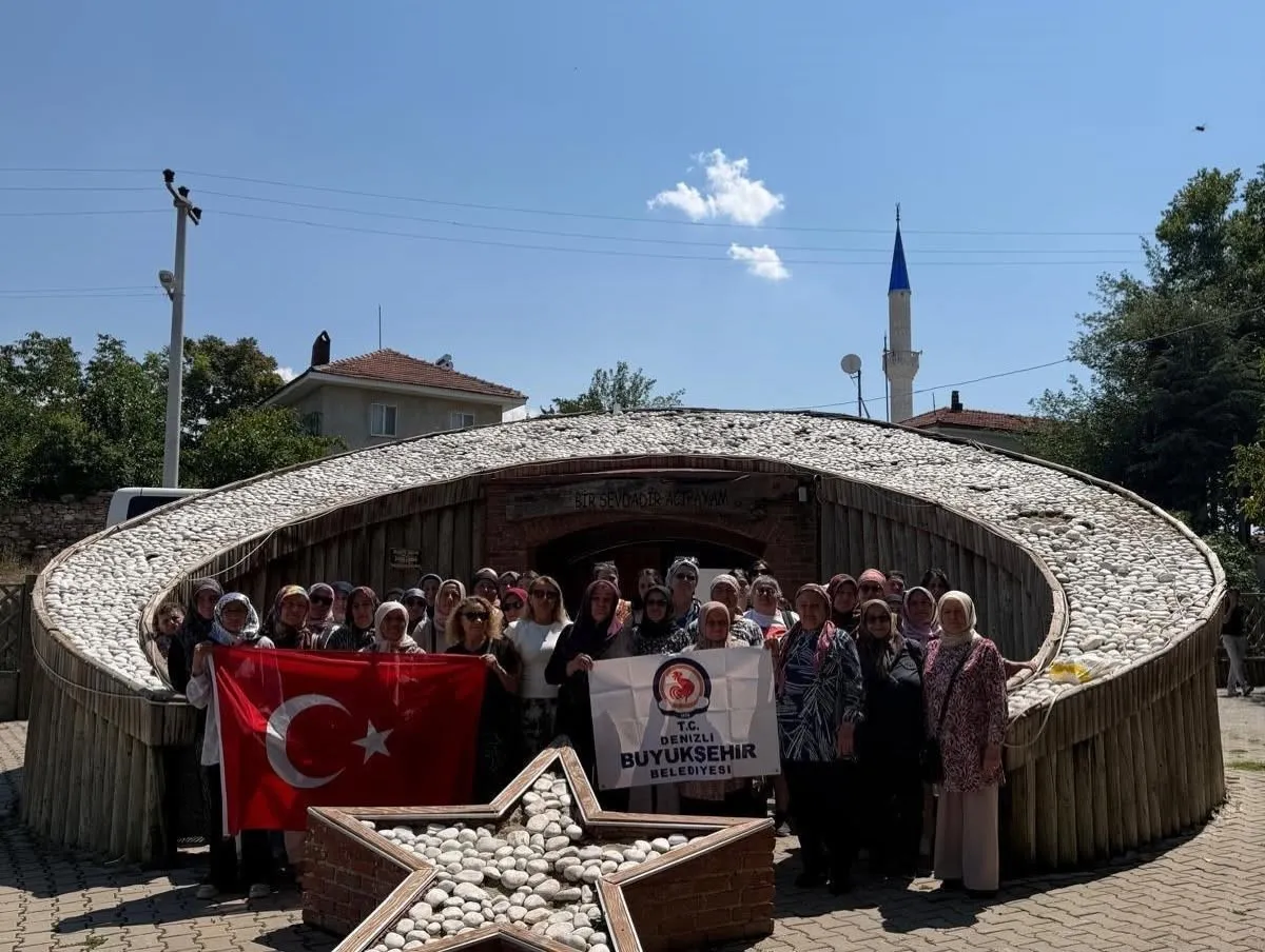 Denizli’de ilçe sınırları kalktı: Kadınlar Acıpayam’da buluştu