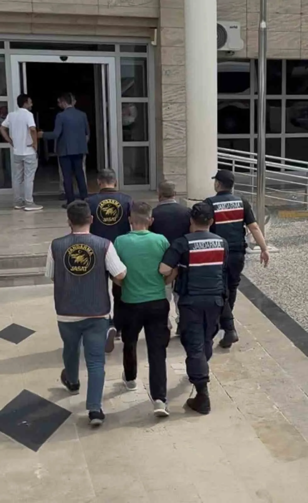 Muğla'da baz istasyonu vurgunu: 5 aylık takibin ardından kelepçeyi taktı