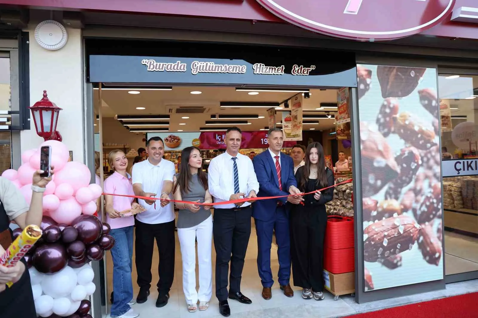 Küçük bir dükkandan dev bir zincire: Tuğba Kuruyemiş 133. durağında