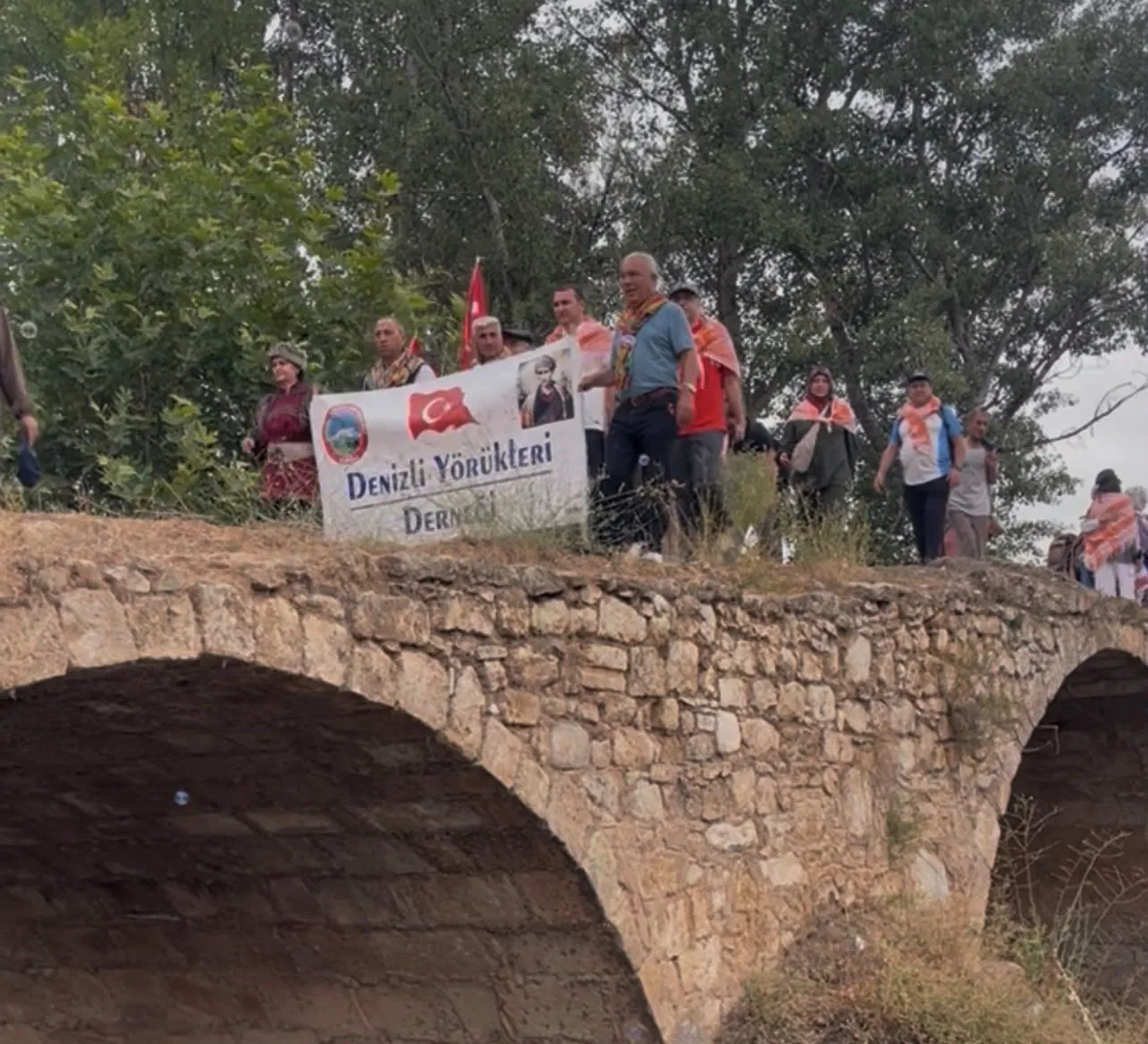 Denizli’de zaman tüneli: 106 yıllık sessizlik kervan sesiyle bozuldu