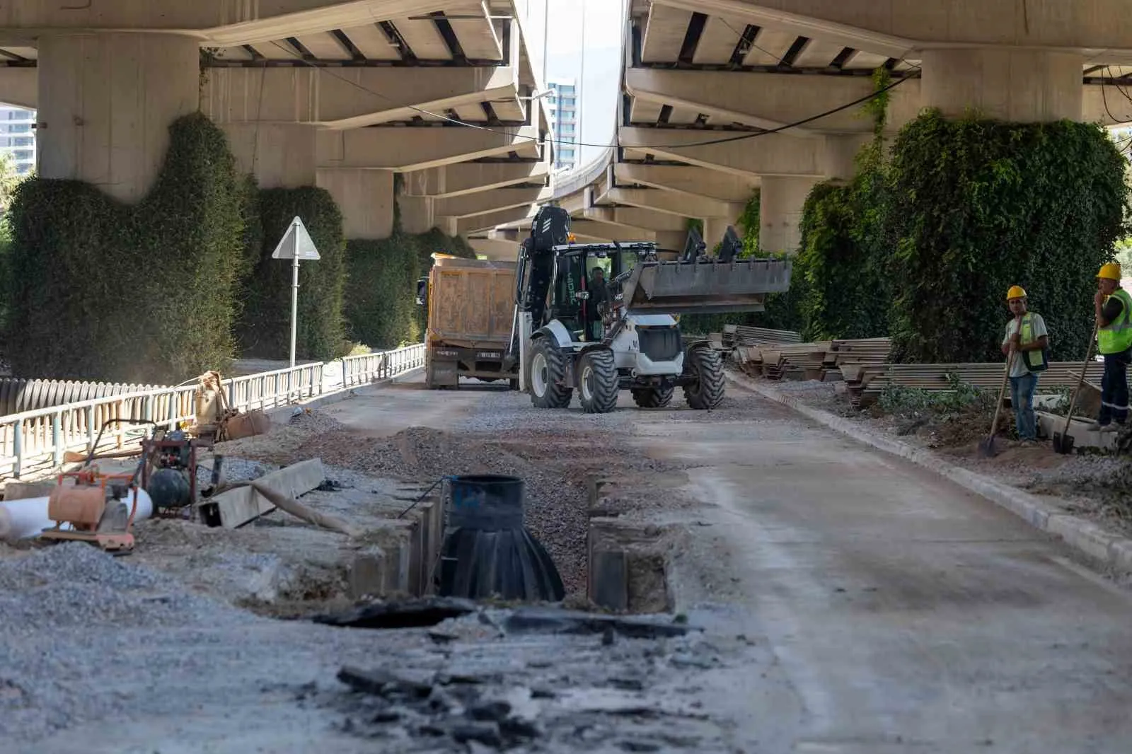 İzmir’in Dev Altyapı Seferberliği Alsancak’ta Kritik Eşiğe Ulaştı