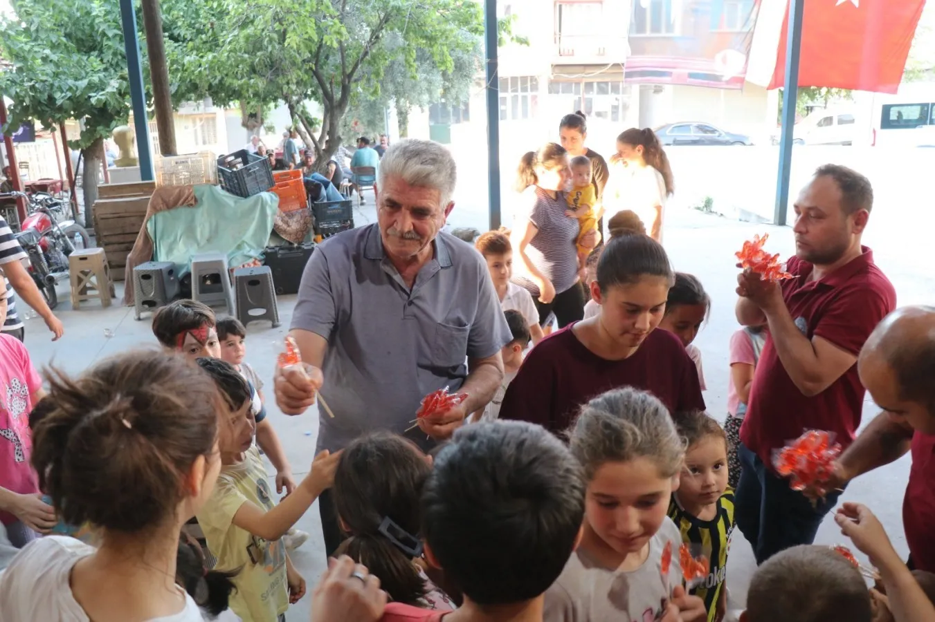 Bozdoğan’da neşe mahalle mahalle geziyor: Sırada Amasya var
