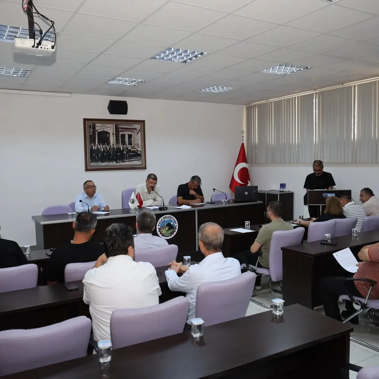 Kula’da çiftçinin su çilesi meclis duvarına çarptı: Rapor hazır ama gündem dışı