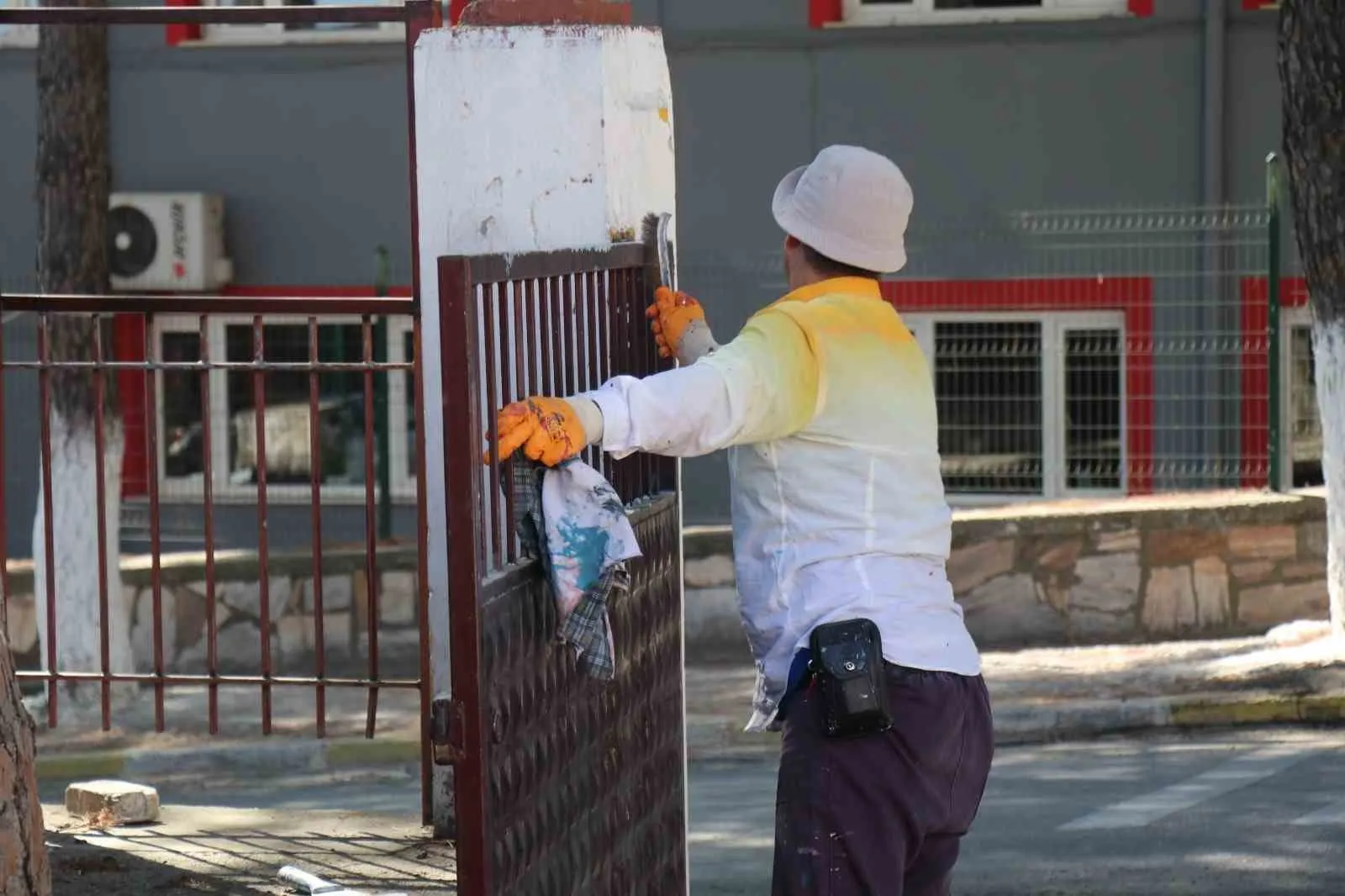 Bozdoğan’da Okul Mesaisi: Ekipler Sahada, Sınıflar Yeni Döneme Hazırlanıyor