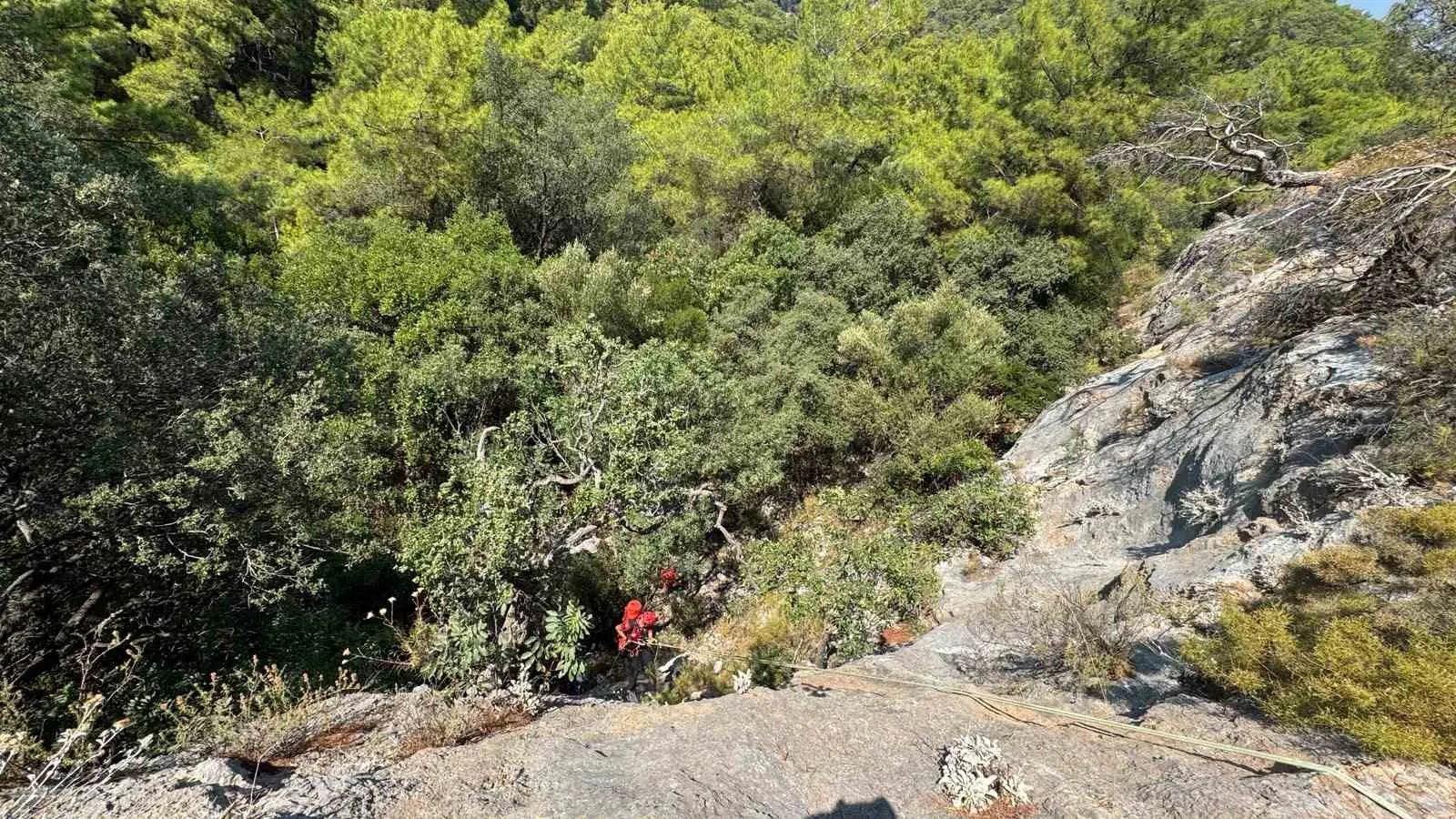 Fethiye'de ormanlık alanda acı veda: 45 yaşındaki adam uçurumdan düşerek can verdi