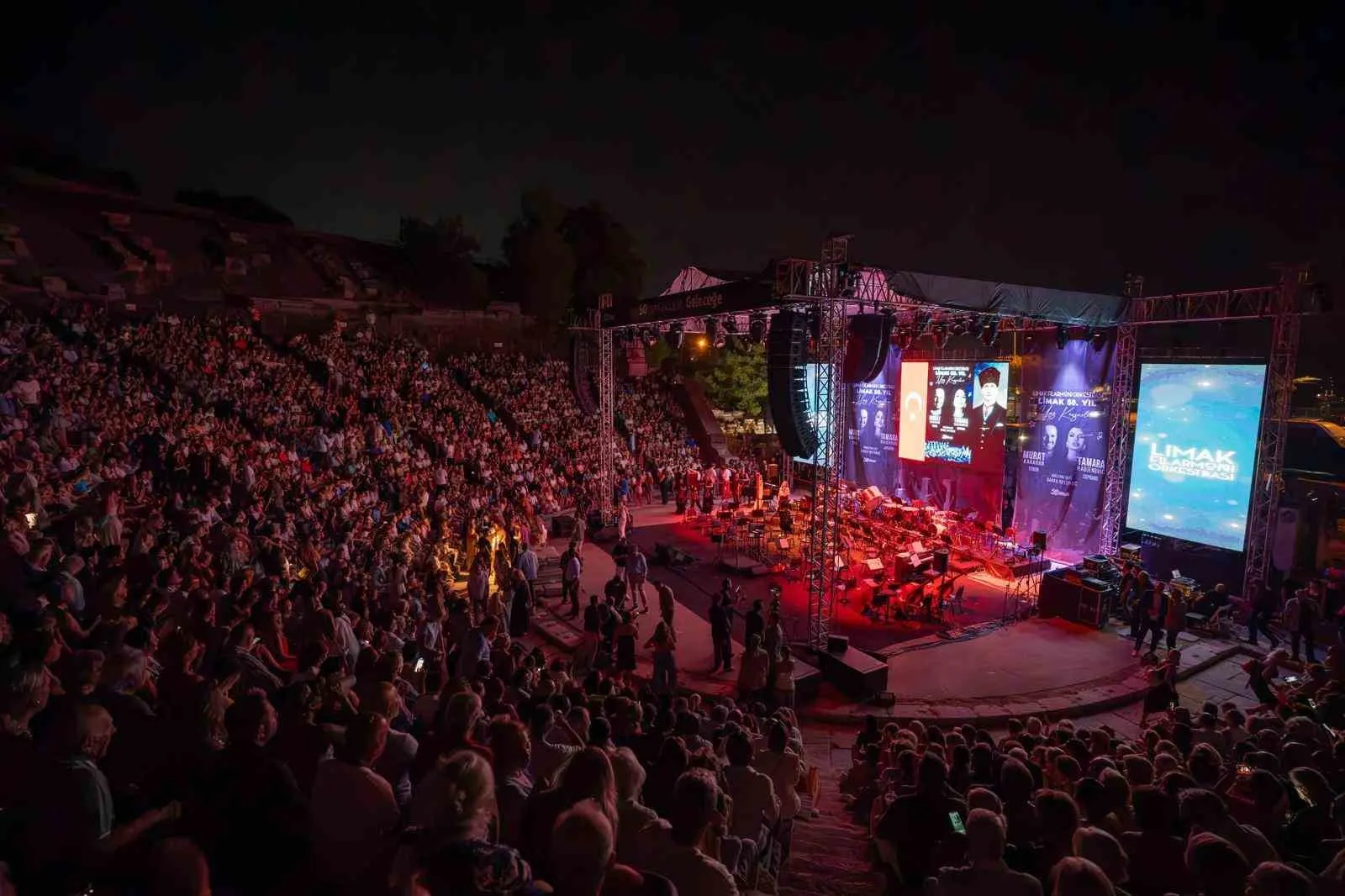 Bodrum’da 50’nci yıl coşkusu: Mühendis kızlar için sanat dolu bir gece