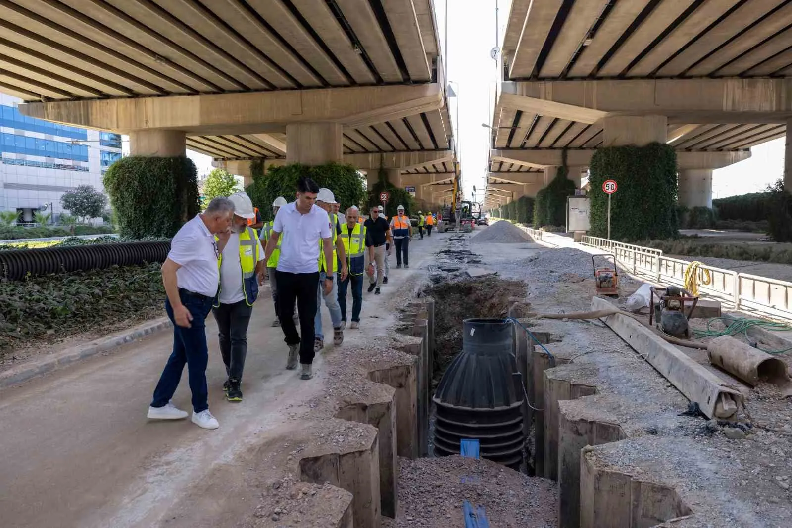 İzmir’in Dev Altyapı Seferberliği Alsancak’ta Kritik Eşiğe Ulaştı