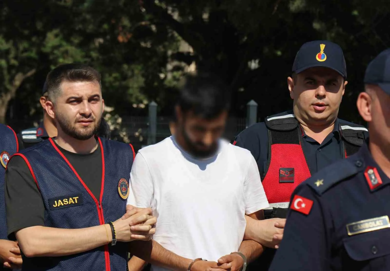 Sosyal medyadan günlük iş ilanıyla kurye ağı kurmuşlar: 4,5 milyonluk vurguna jandarma tokadı