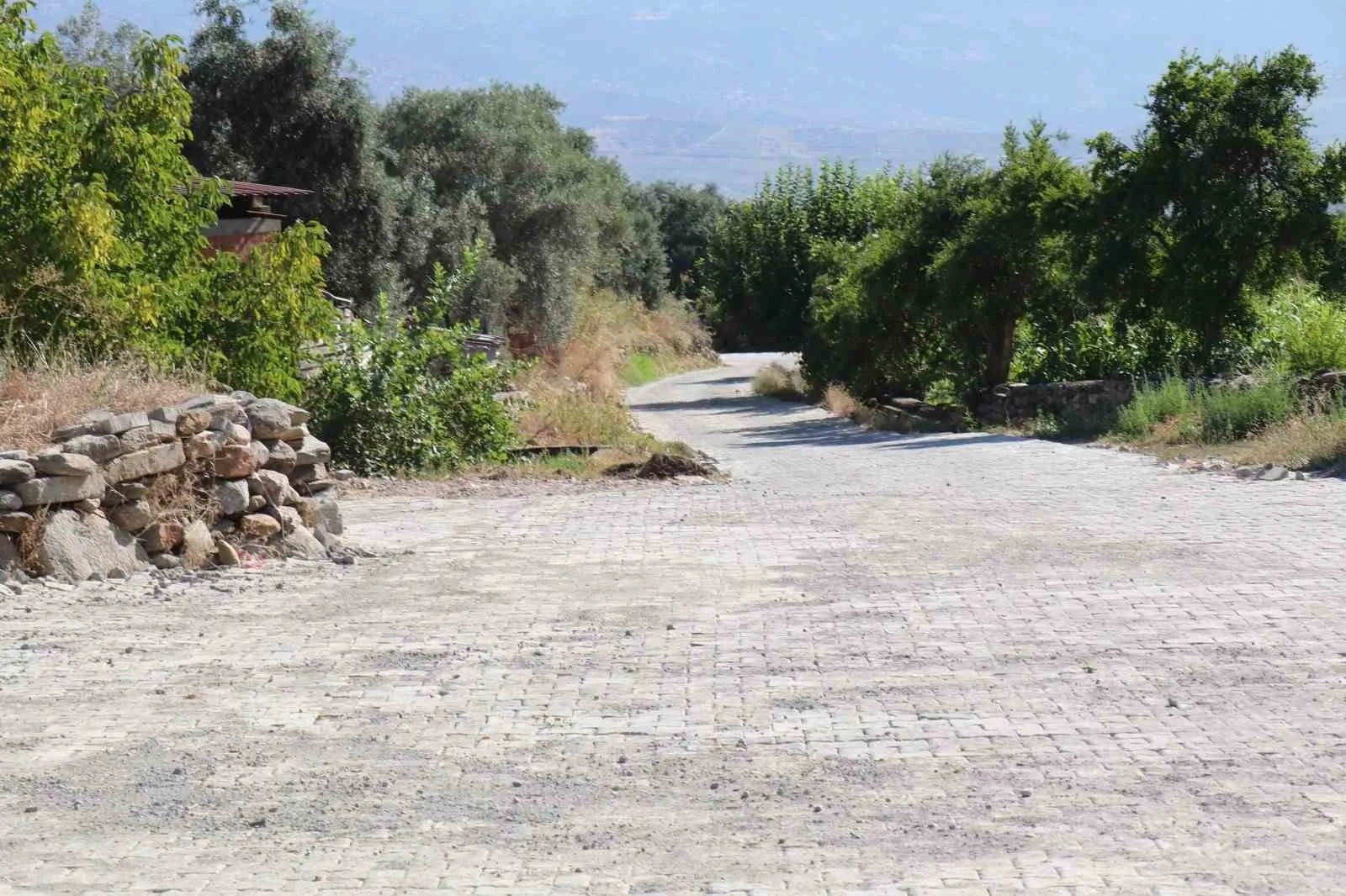 Bozdoğan’da yol seferberliği: Eymir Mahallesi’nde modern dokunuş