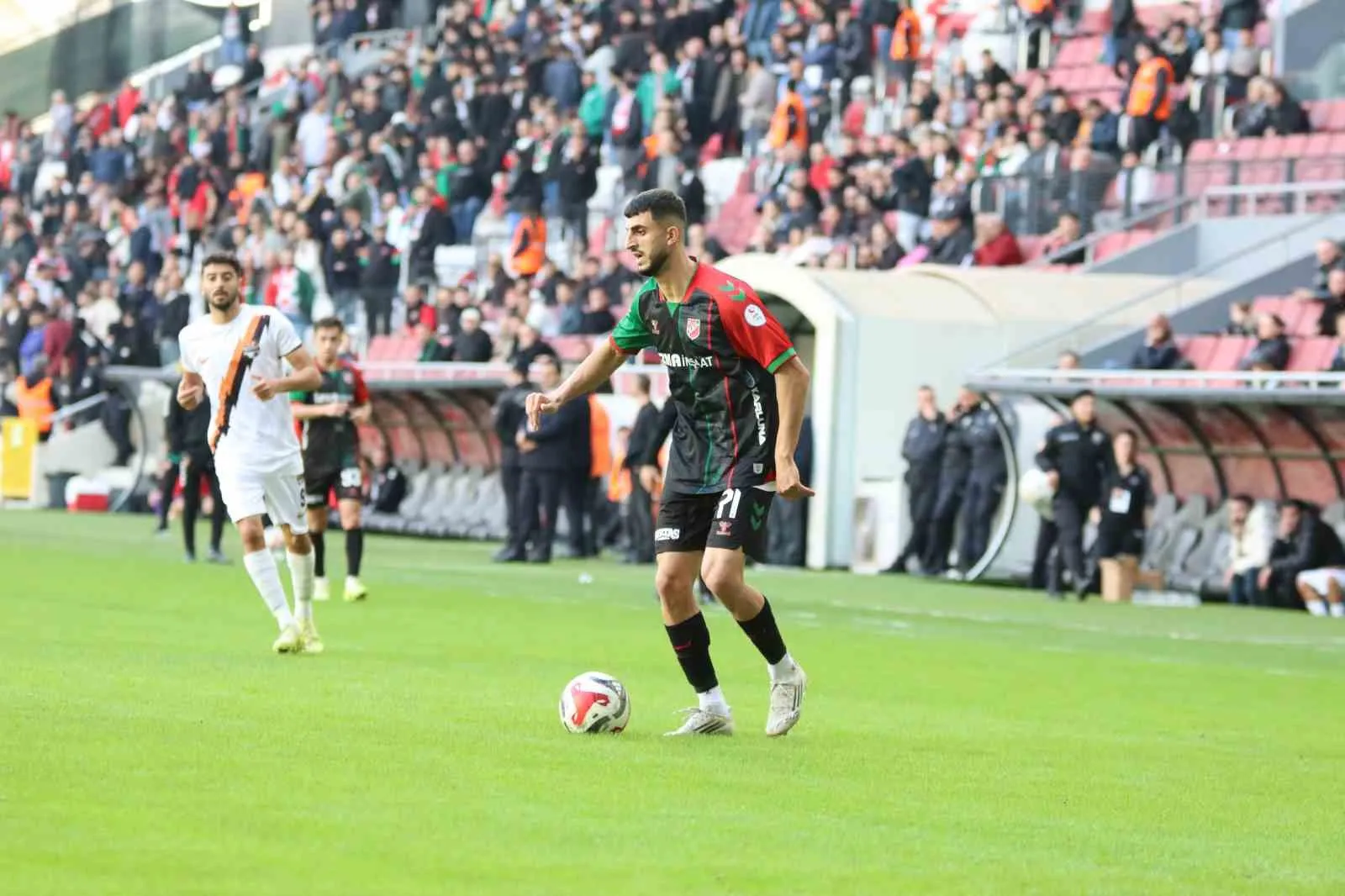 Karşıyaka’da transfer operasyonu: Üç isimle yollar ayrılıyor