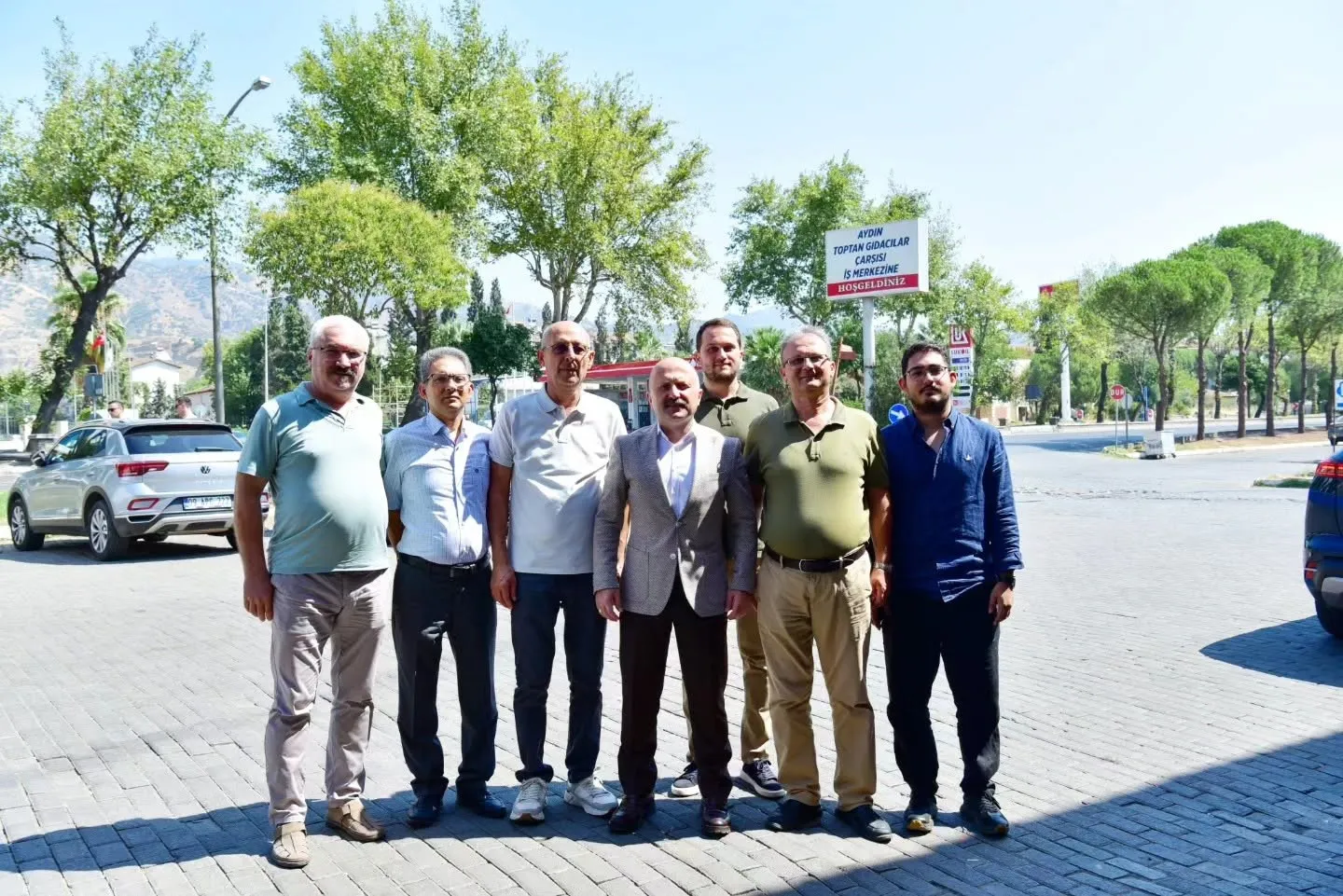 Aydın’ın ticari kalbinde mesai: Vali Varol’dan esnafa yakın markaj