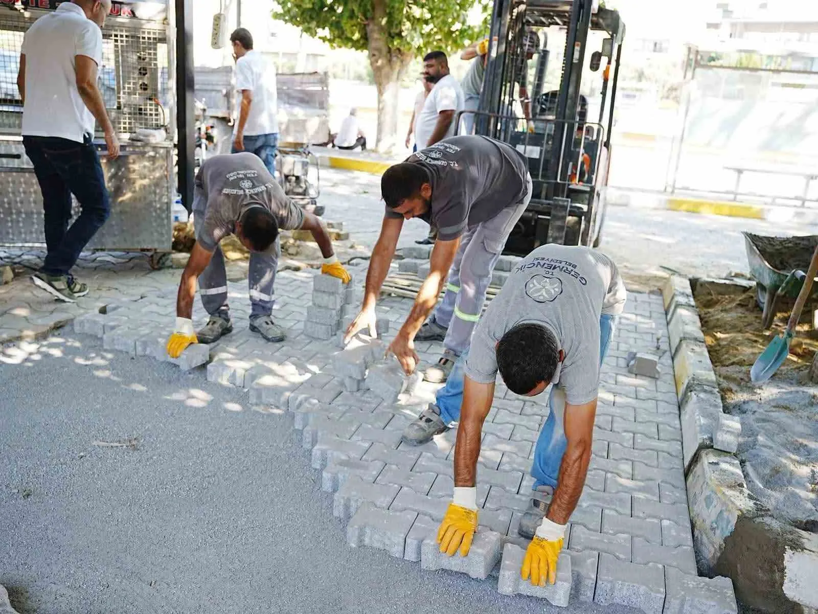 Germencik’te haftaya saha mesaisiyle start: Başkan Zencirci projeleri yerinde inceledi