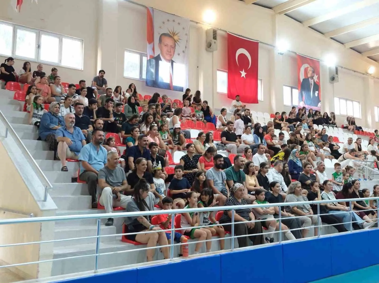 Buharkentli gençler parkede yeteneklerini konuşturdu