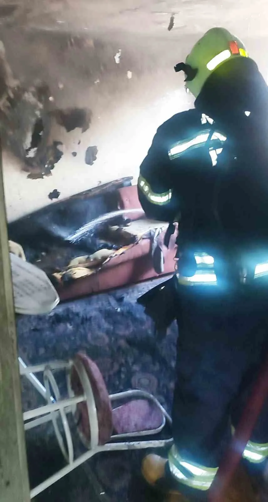 Menteşe’de korkutan ihmal: Açık unutulan ütü evi küle çeviriyordu