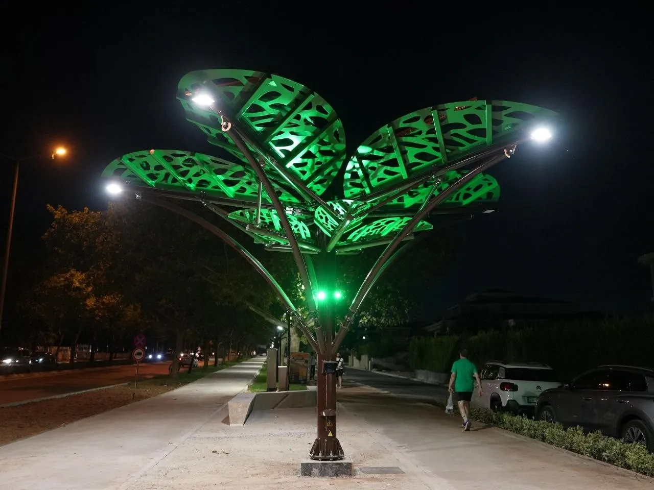 Denizli’de Güneş Enerjisi Artık Parklarda: Koşu Yolu’na Teknolojik Dokunuş