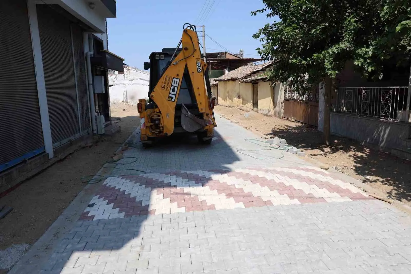 İncirliova’da ulaşım konforu artıyor: Zafer Mahallesi şantiyeye döndü