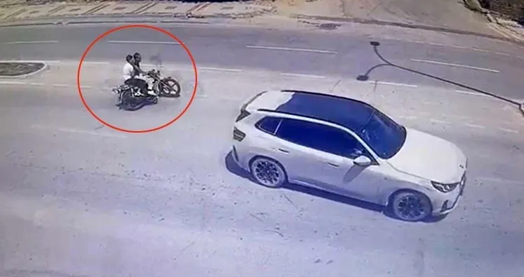 Bolvadin'de feci kaza: Hatalı manevra can aldı, sürücü tutuklandı