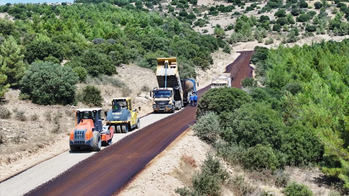 Dört ilçeyi birleştiren dev ulaşım hamlesi: Toprak yol asfalt konforuna kavuştu