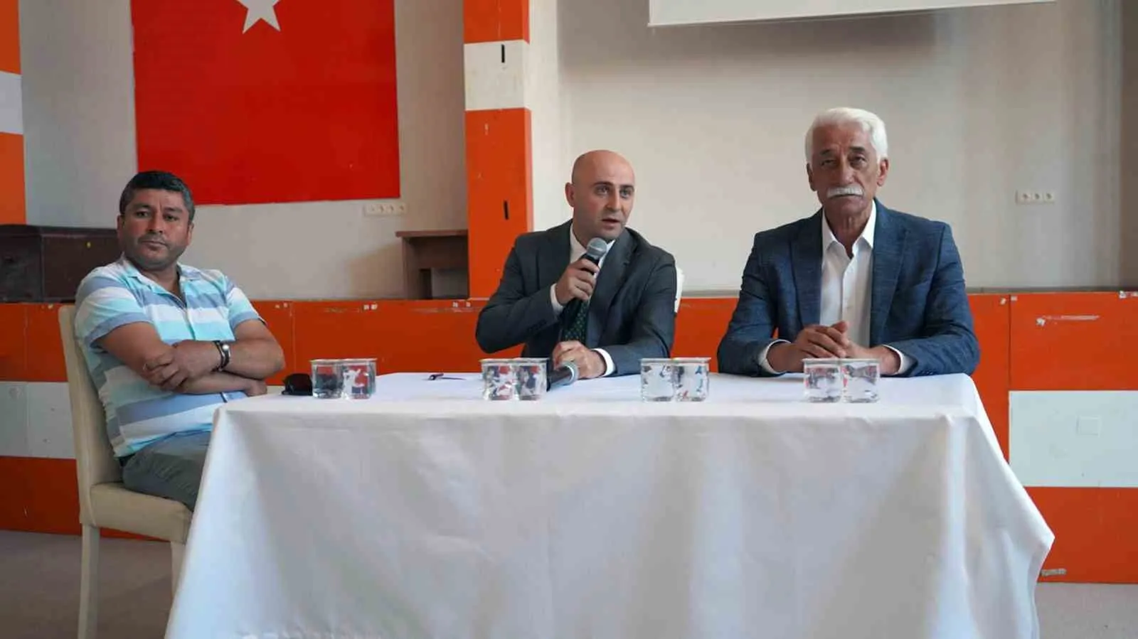 Ula’da yeni dönem: Kaymakam Ekinci muhtarlarla mesaiye başladı