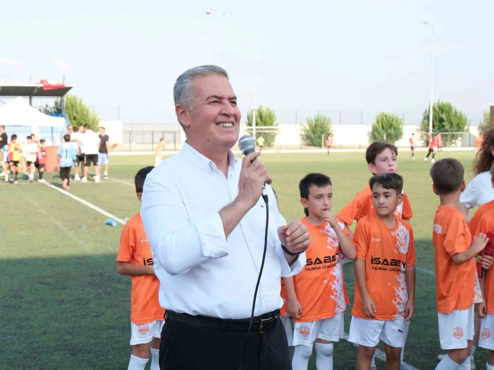 Buharkentli minikler yeşil sahalarda yeteneklerini konuşturdu