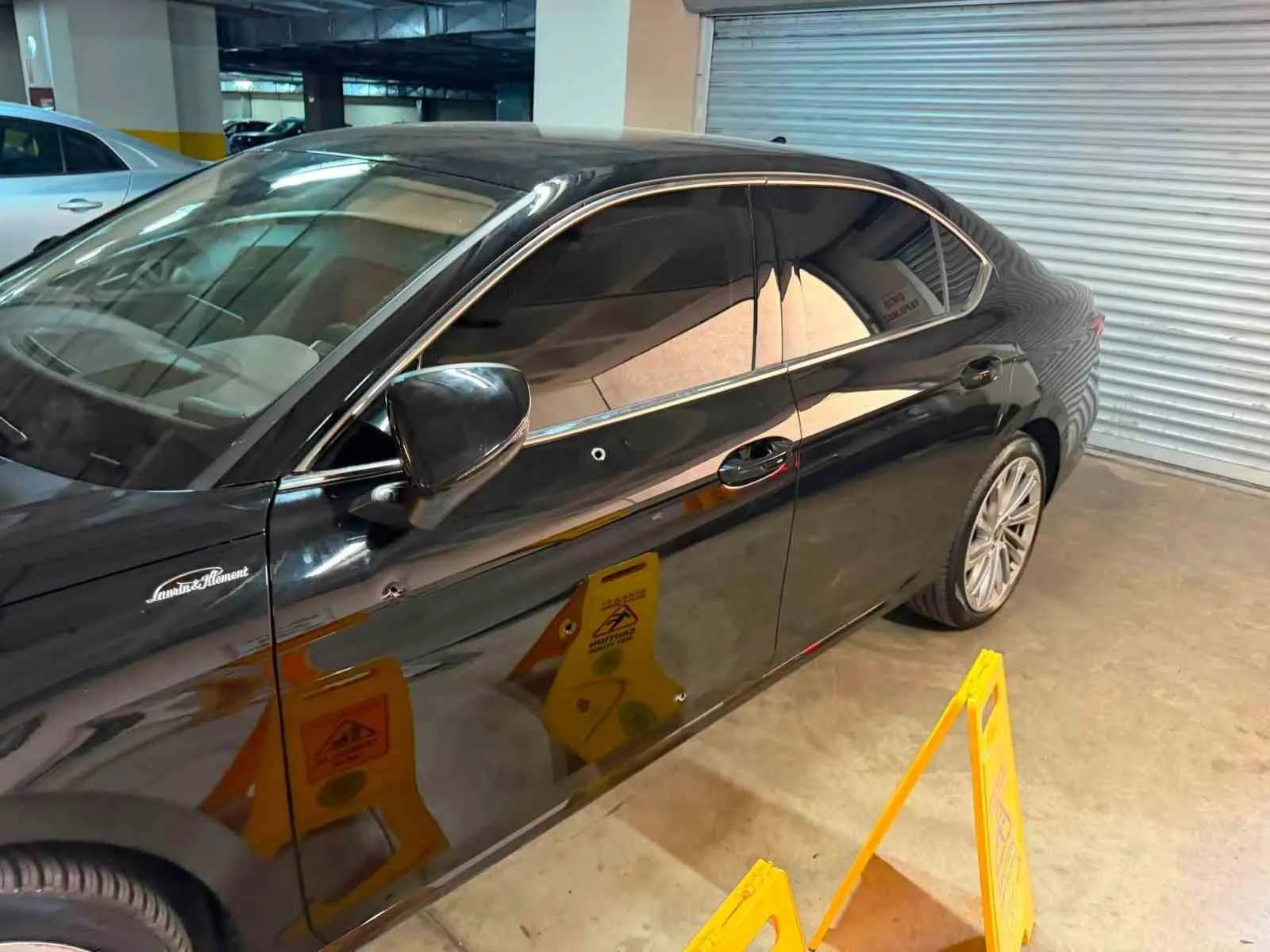 Çiğli Belediyesi otoparkında silahlı panik: Başkanın aracını hedef aldı