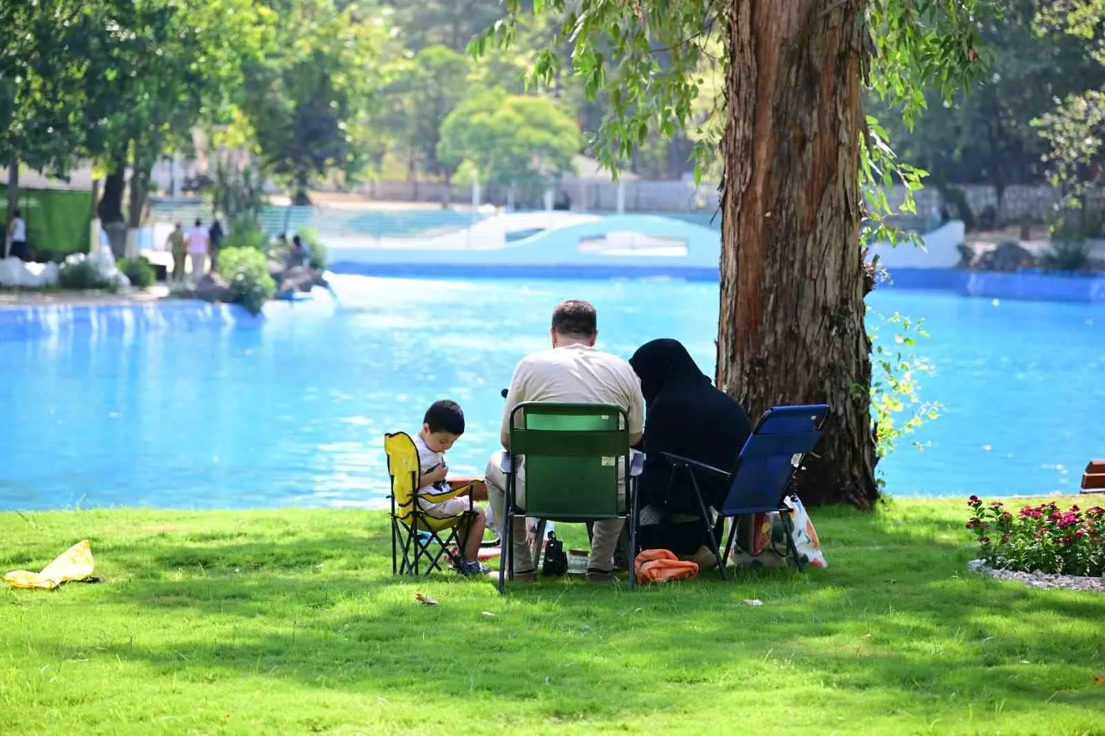 Manisa’nın nefes durağı Akpınar’da yeni dönem: Vatandaşlar yenilenen alana akın etti