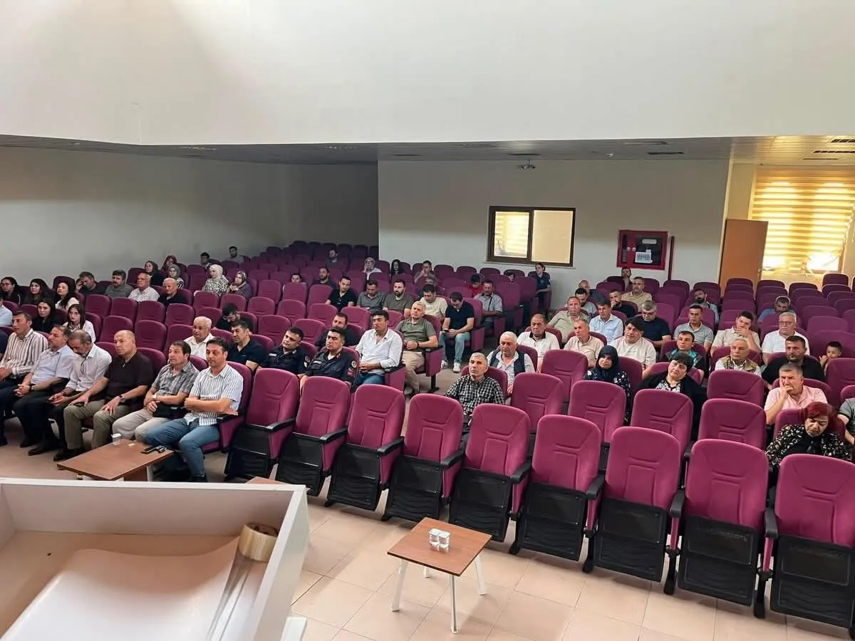 Şuhut’ta çocuklara sıcak yuva seferberliği: Koruyucu aile modeli masaya yatırıldı