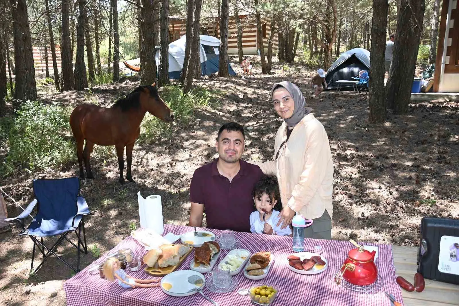 Spil Dağı'nda unutulmaz hafta sonu: 30 aile doğayla kucaklaştı
