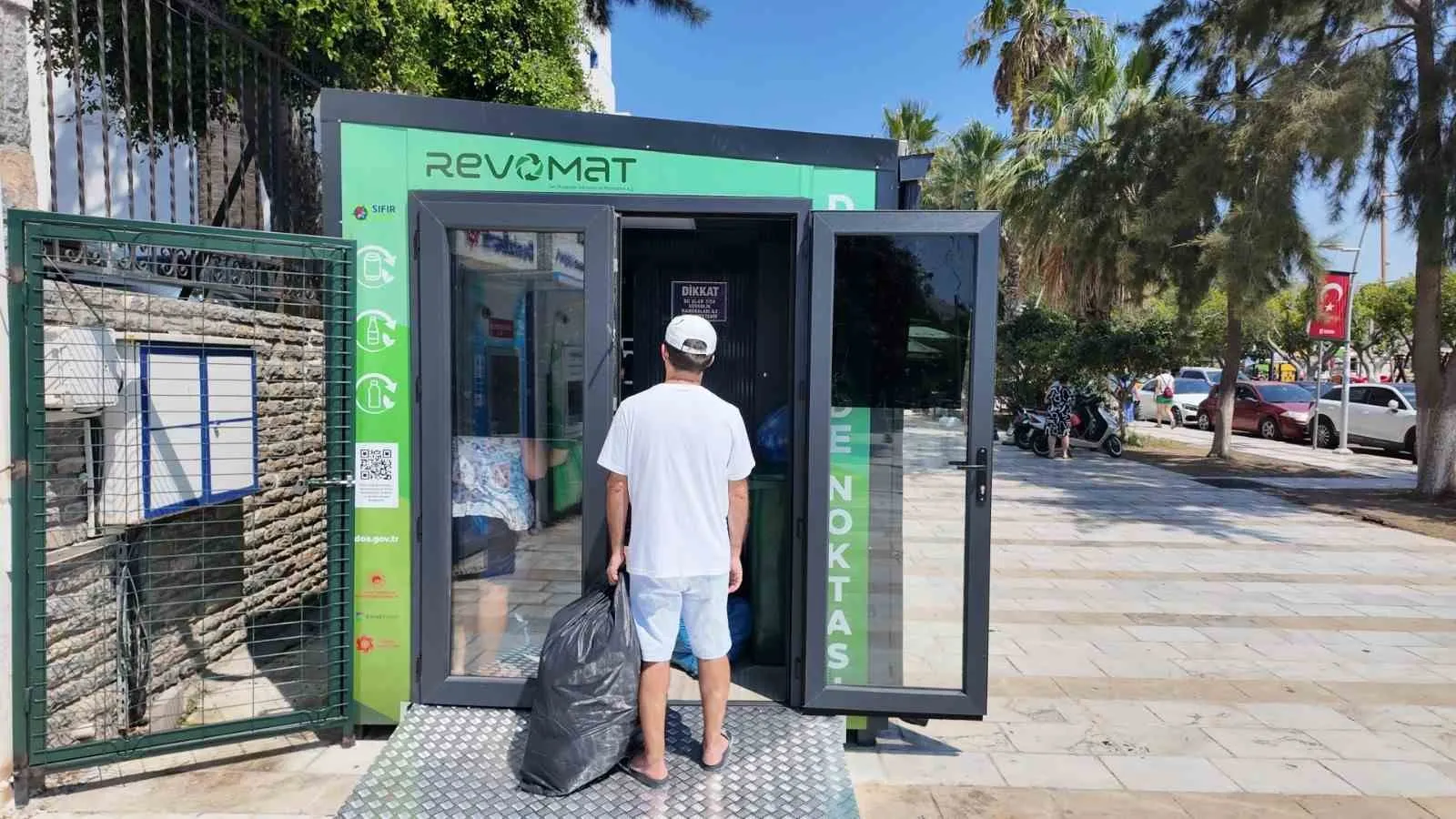 Bodrum'da geri dönüşümde yeni dönem: İlk durak Neyzen Tevfik Caddesi
