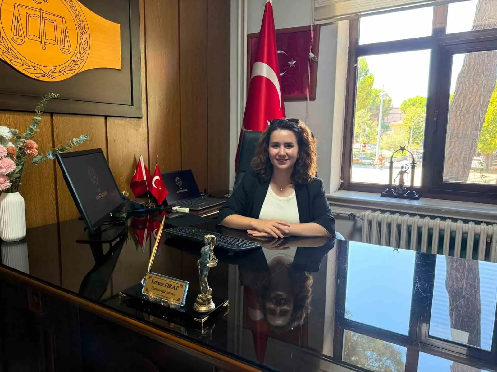 Gördes Adliyesi’nde yeni dönem: Hukukçu çift görevine başladı