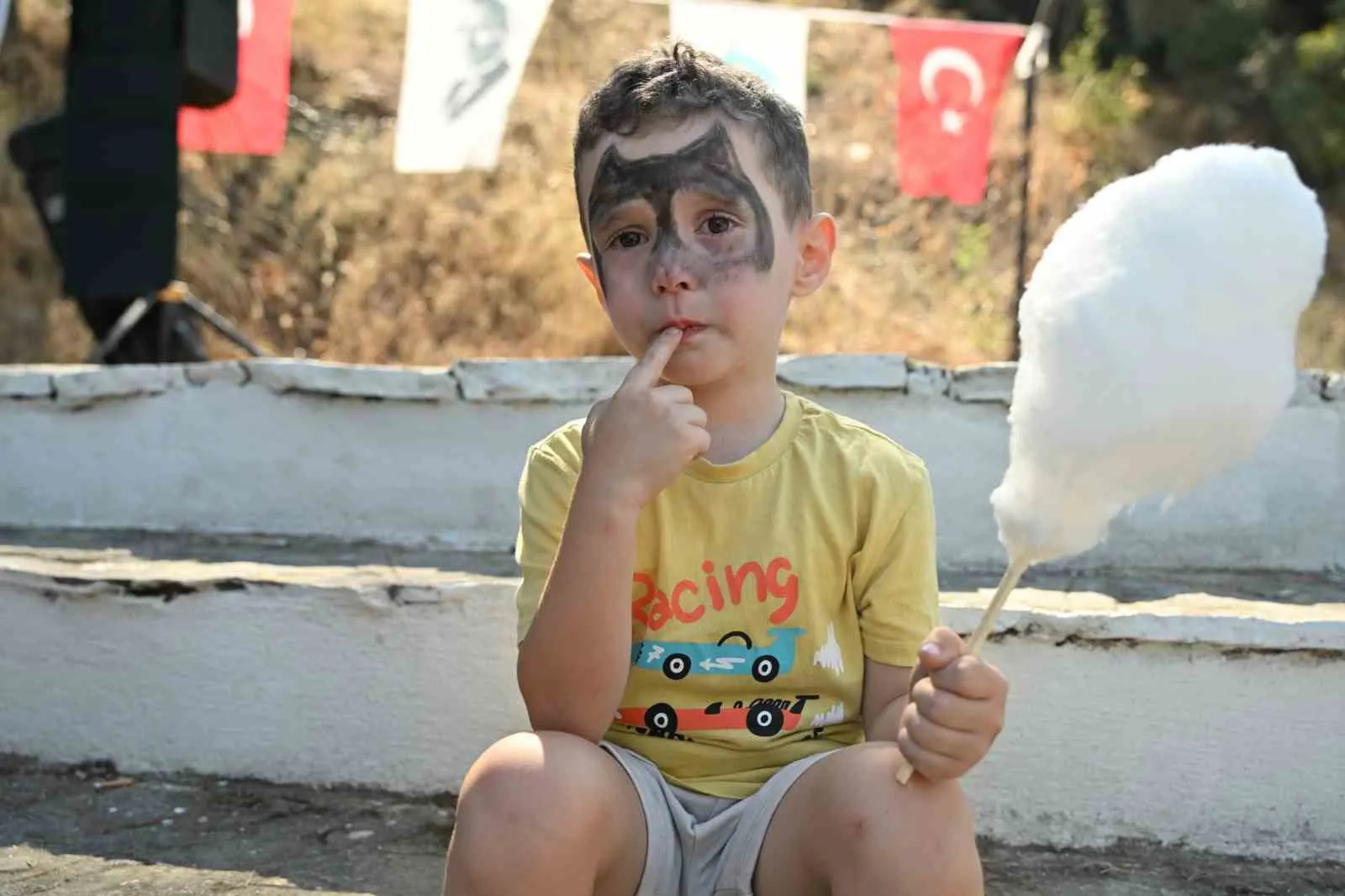 Manisa’nın tarihi mesire alanı çocukların kahkahalarıyla yeniden hayat buldu