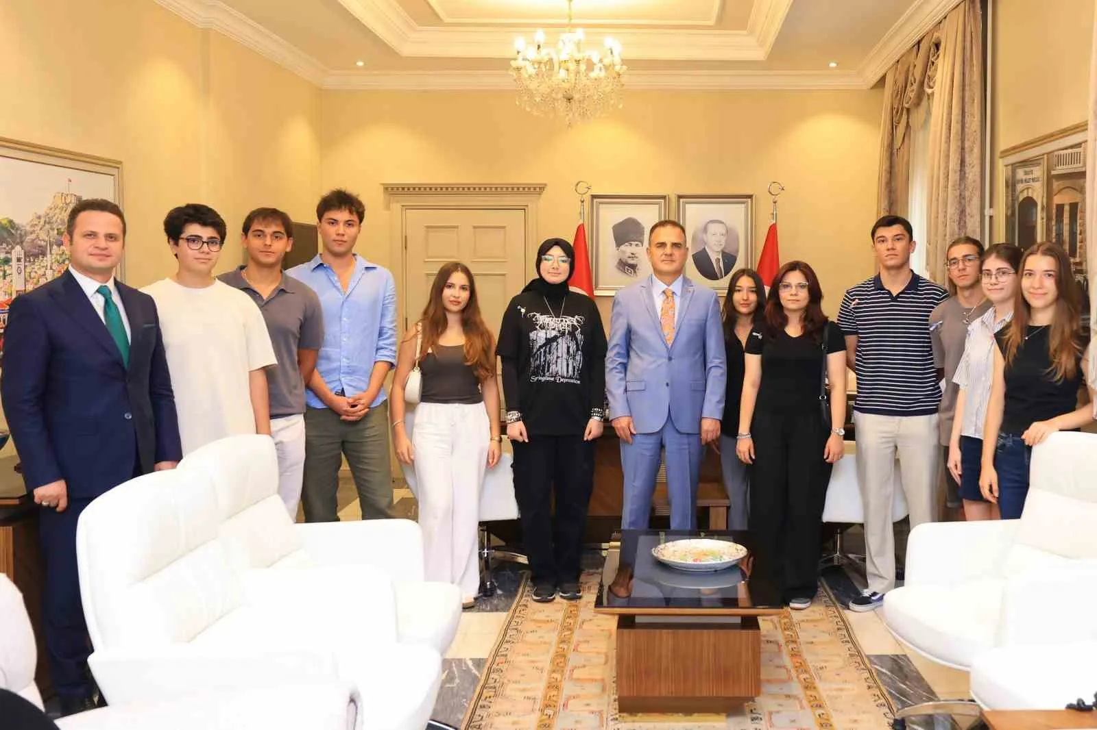 Muğla’nın gurur tablosu: Türkiye Yüzyılı’nın mimarları gençlerle buluştu