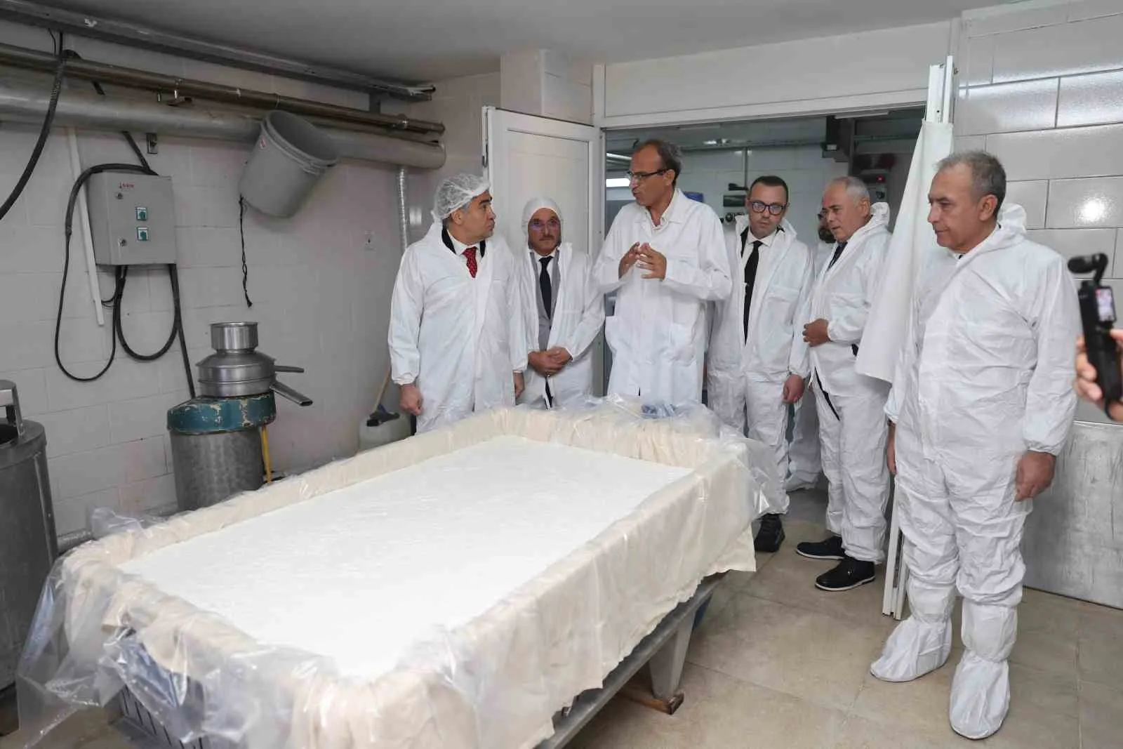 ADÜ'de Tarımda Yeni Vizyon: Rektör Kent'ten Ziraat Fakültesi'ne Kapsamlı Ziyaret