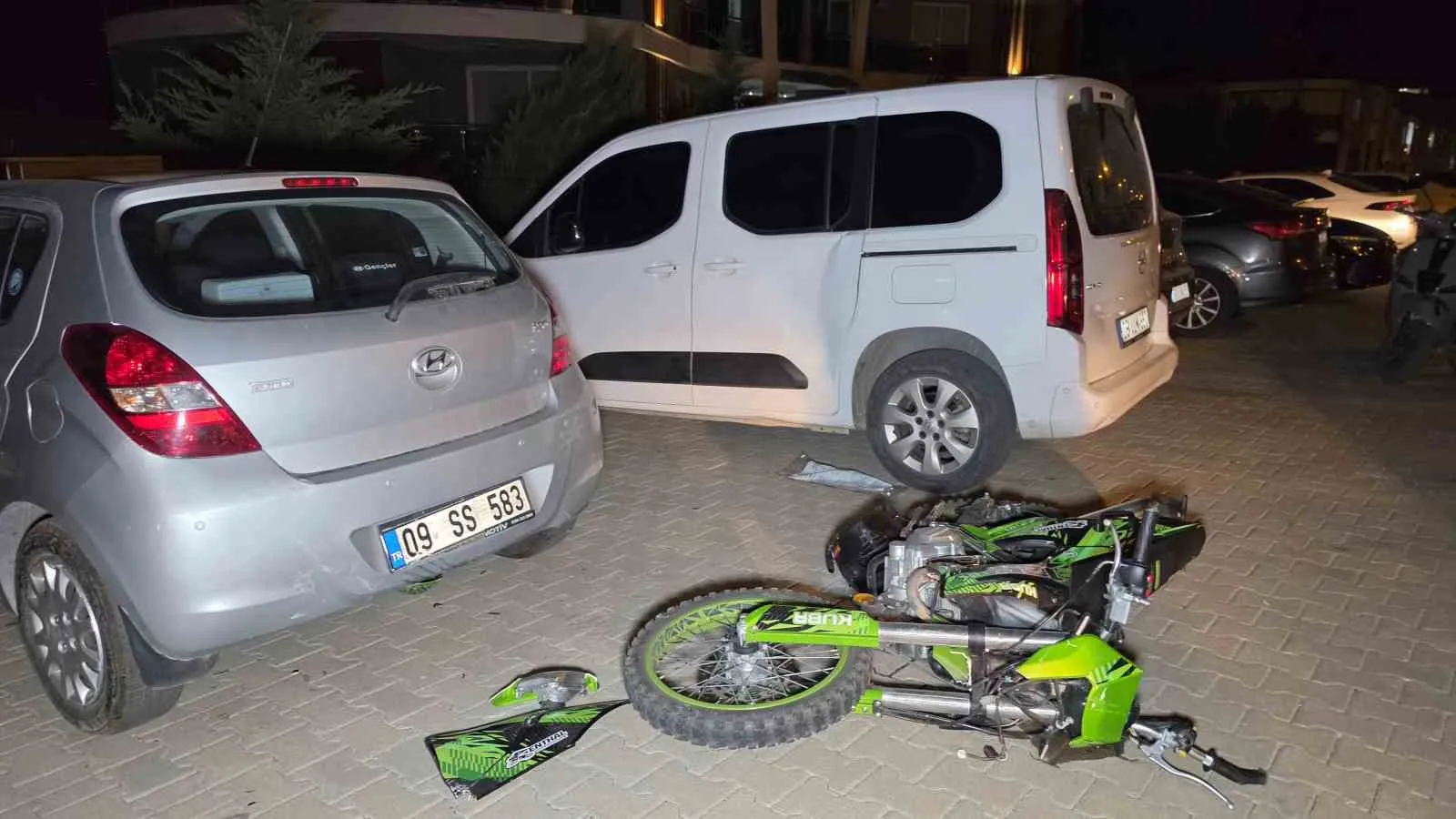Nazilli'de dehşet anları: Motosiklet otoparka uçtu, mahalleli isyan etti