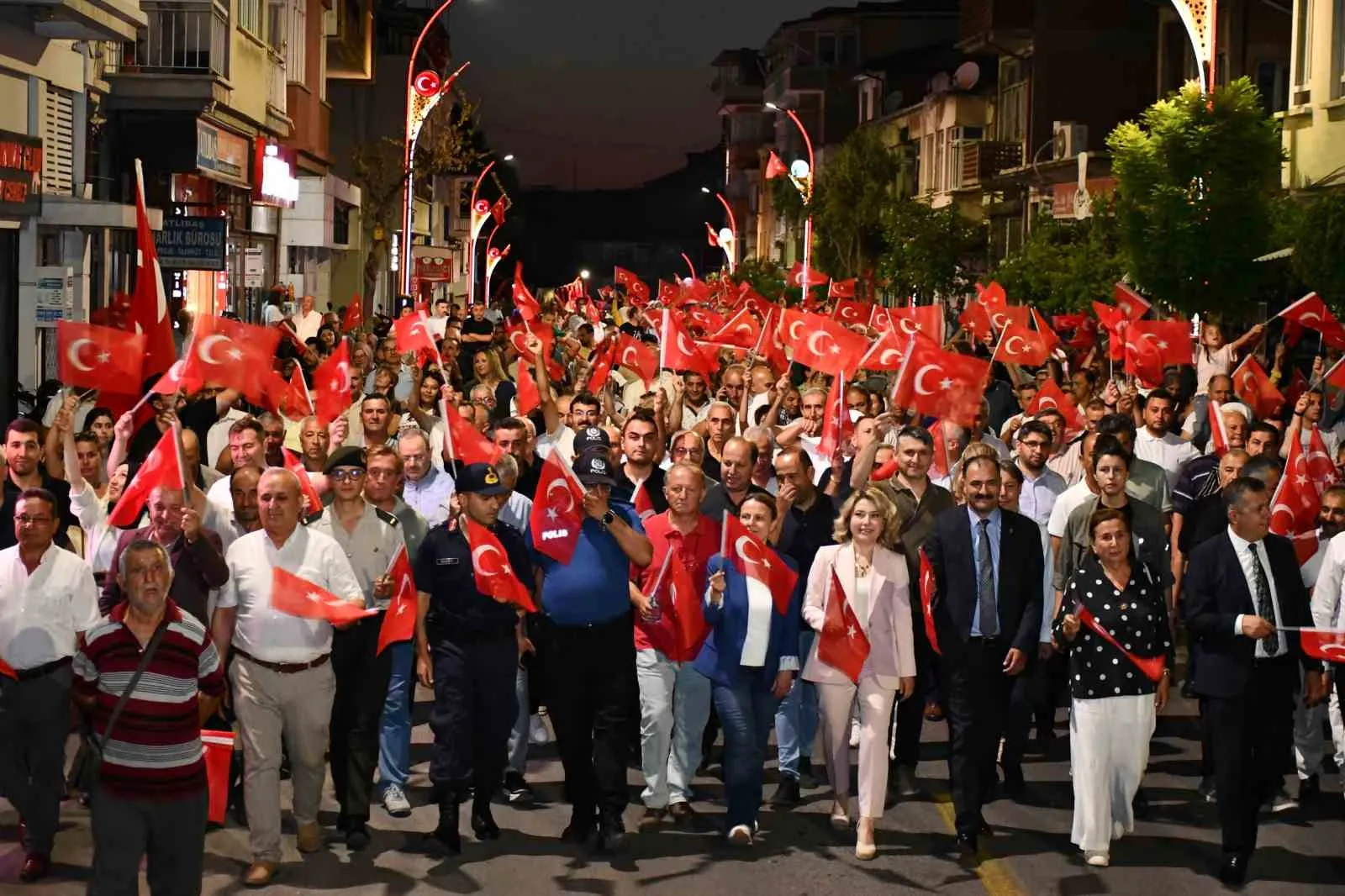 Demirci’de 5 Gün Sürecek Kurtuluş Coşkusu: Binlerce Kişi Tek Yürek Oldu