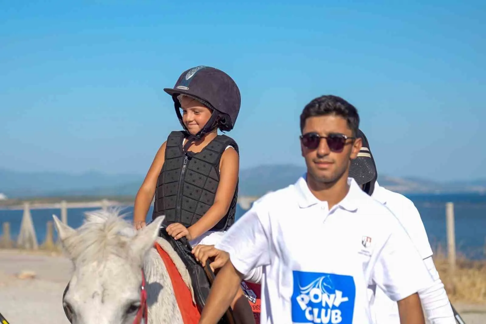 Didim'de miniklerin at sevgisi: Pony Club ile renkli bir gün