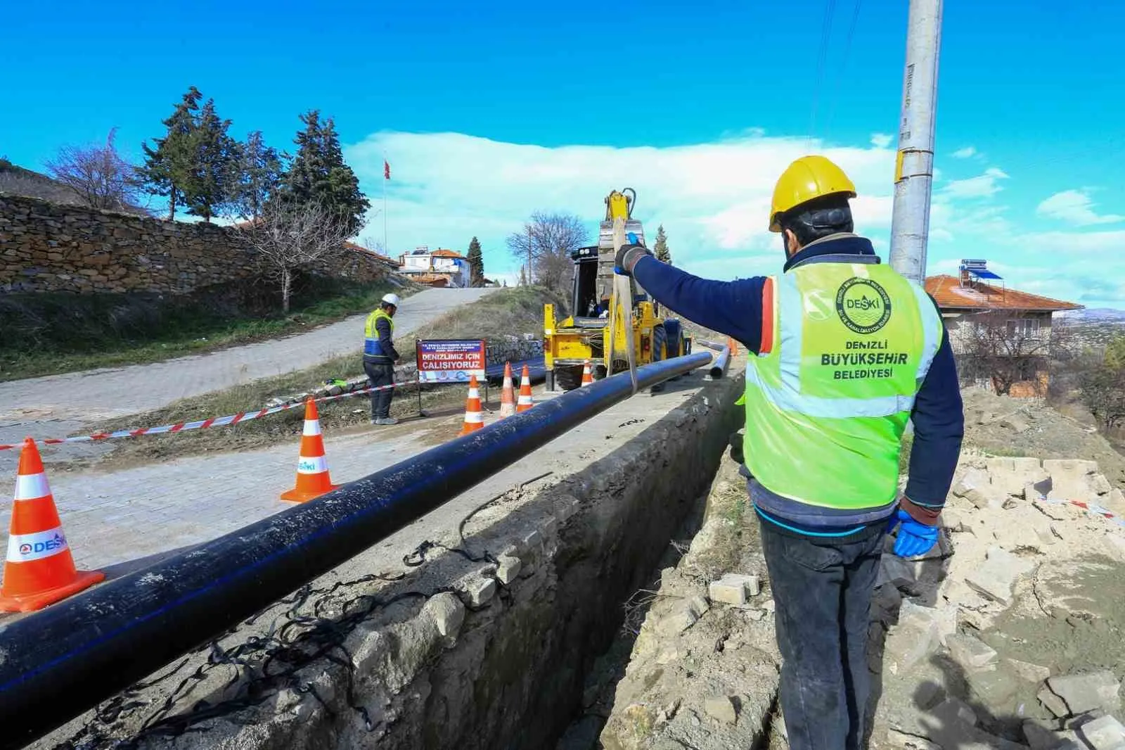 Çal’da 10 Milyonluk Altyapı Seferberliği: Üç Mahallenin Su Hattı Yenilendi