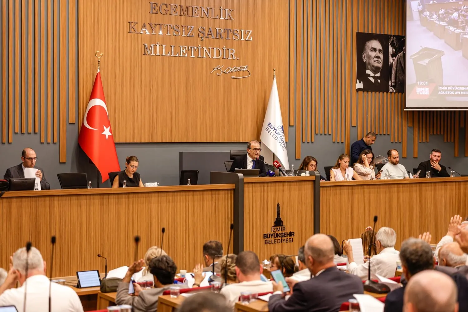 İzmir Otogarı’nda yönetim devri: Belediye iştirakleri sahneye çıkıyor