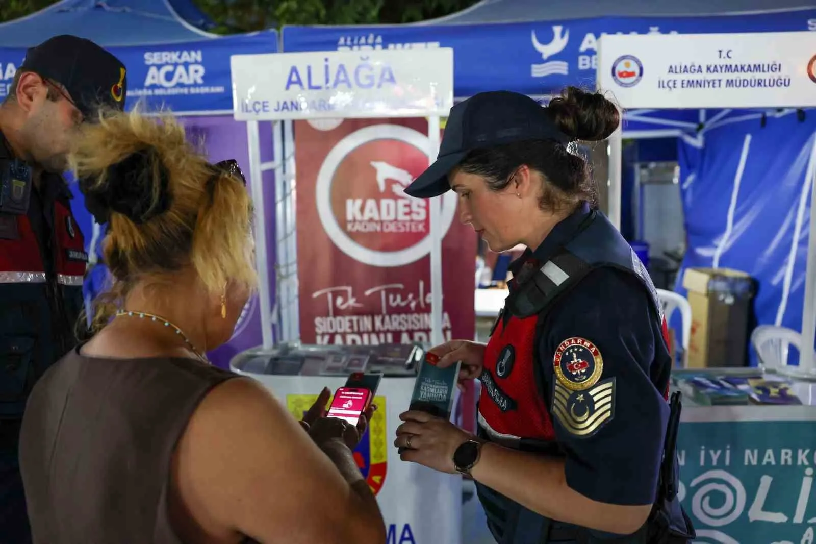 Aliağa’da gece pazarında kritik buluşma: Uzmanlar vatandaşla bir araya geldi