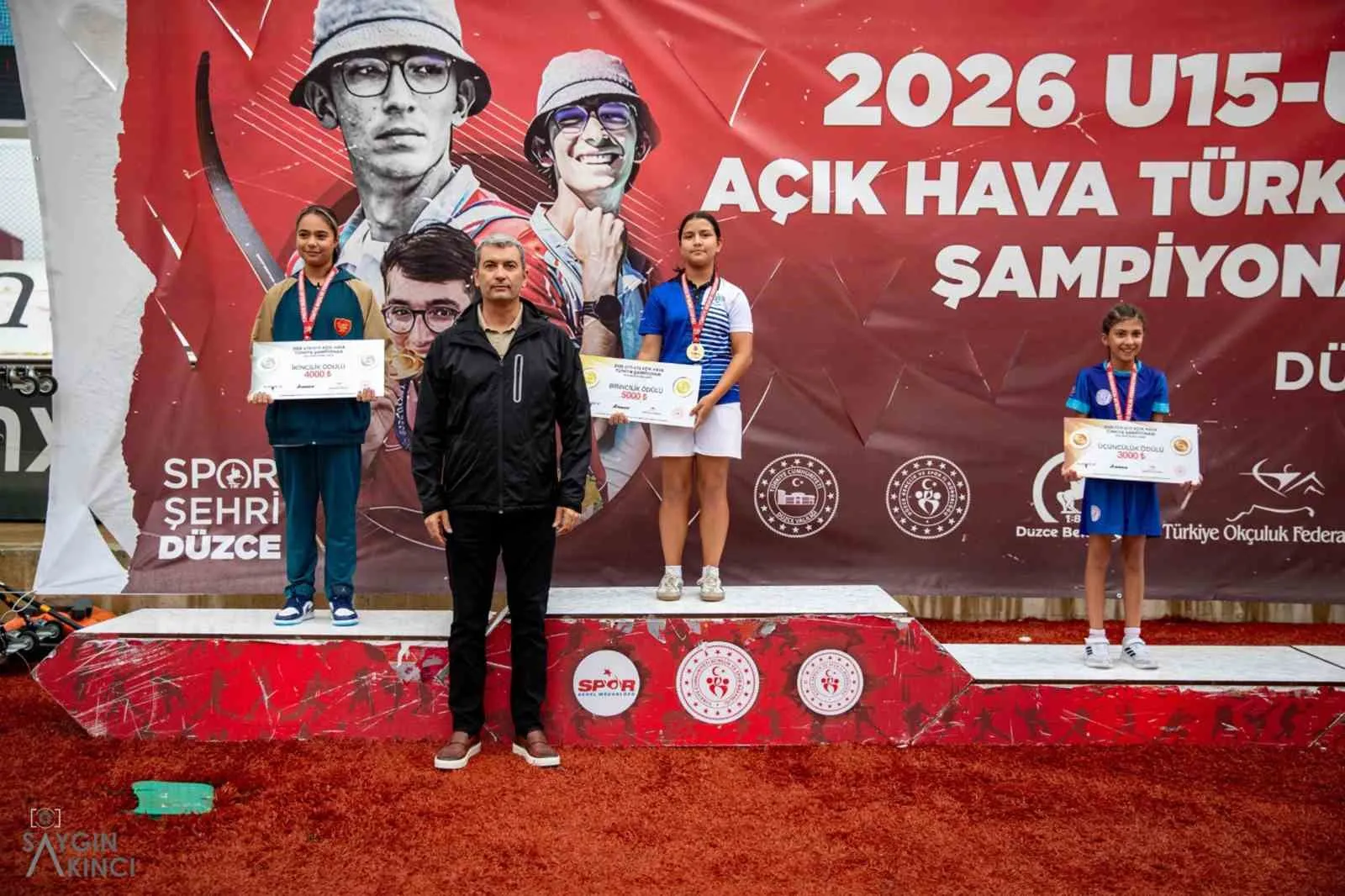 Muğla’nın Yıldızları Düzce’de Tarih Yazdı: Kürsüde Büyükşehir Rüzgarı