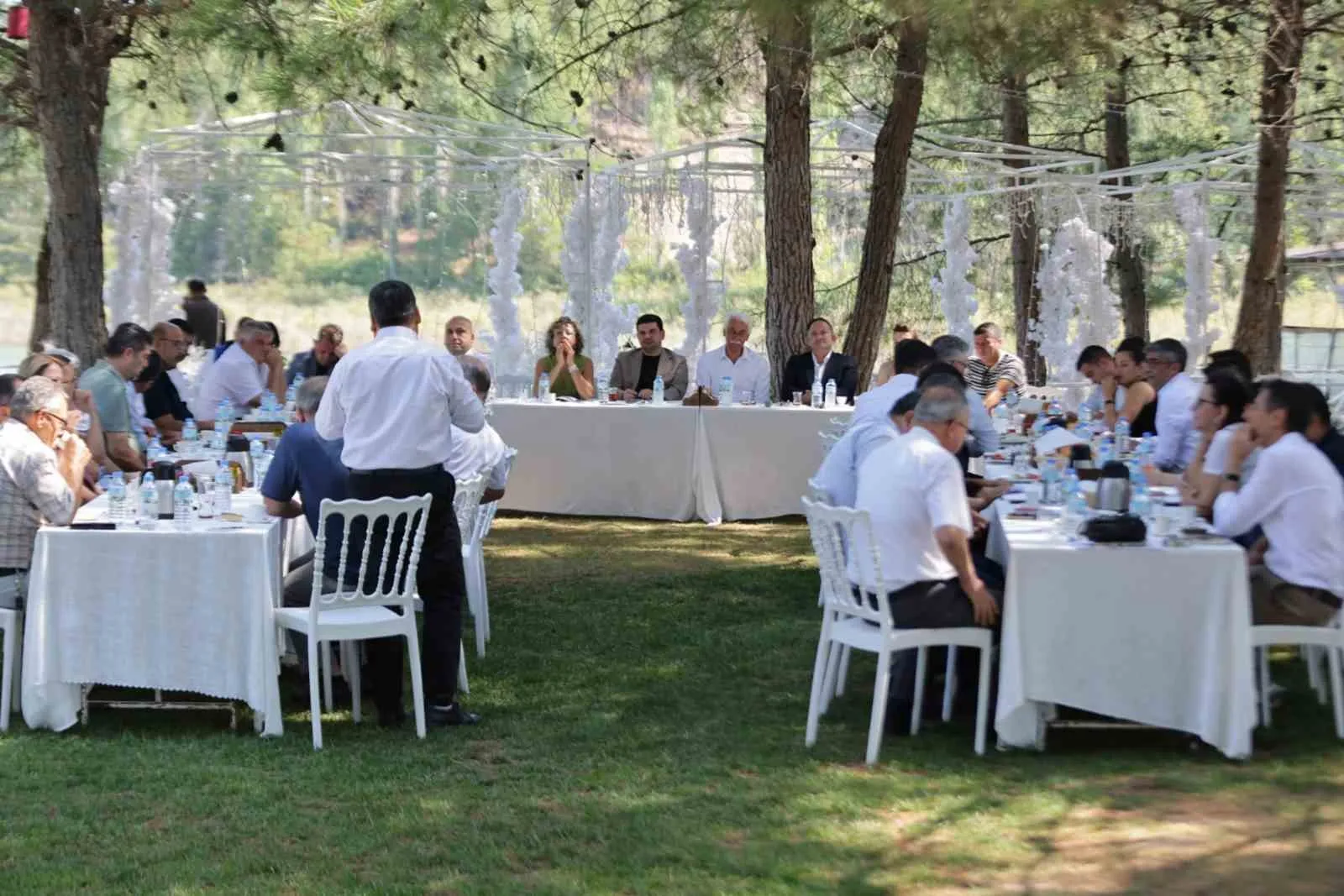 Ula’da çözüm mesaisi: Muhtarlar ve esnafın talepleri masaya yatırıldı