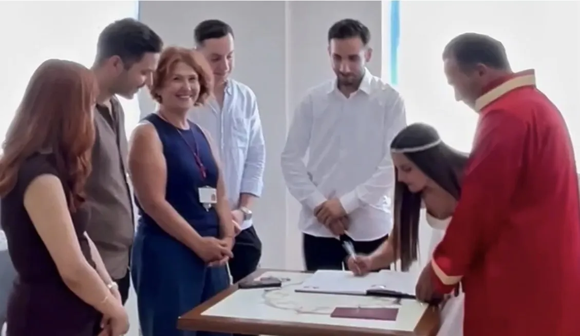 Hastane odasında sürpriz nikah: Aşkları engel tanımadı