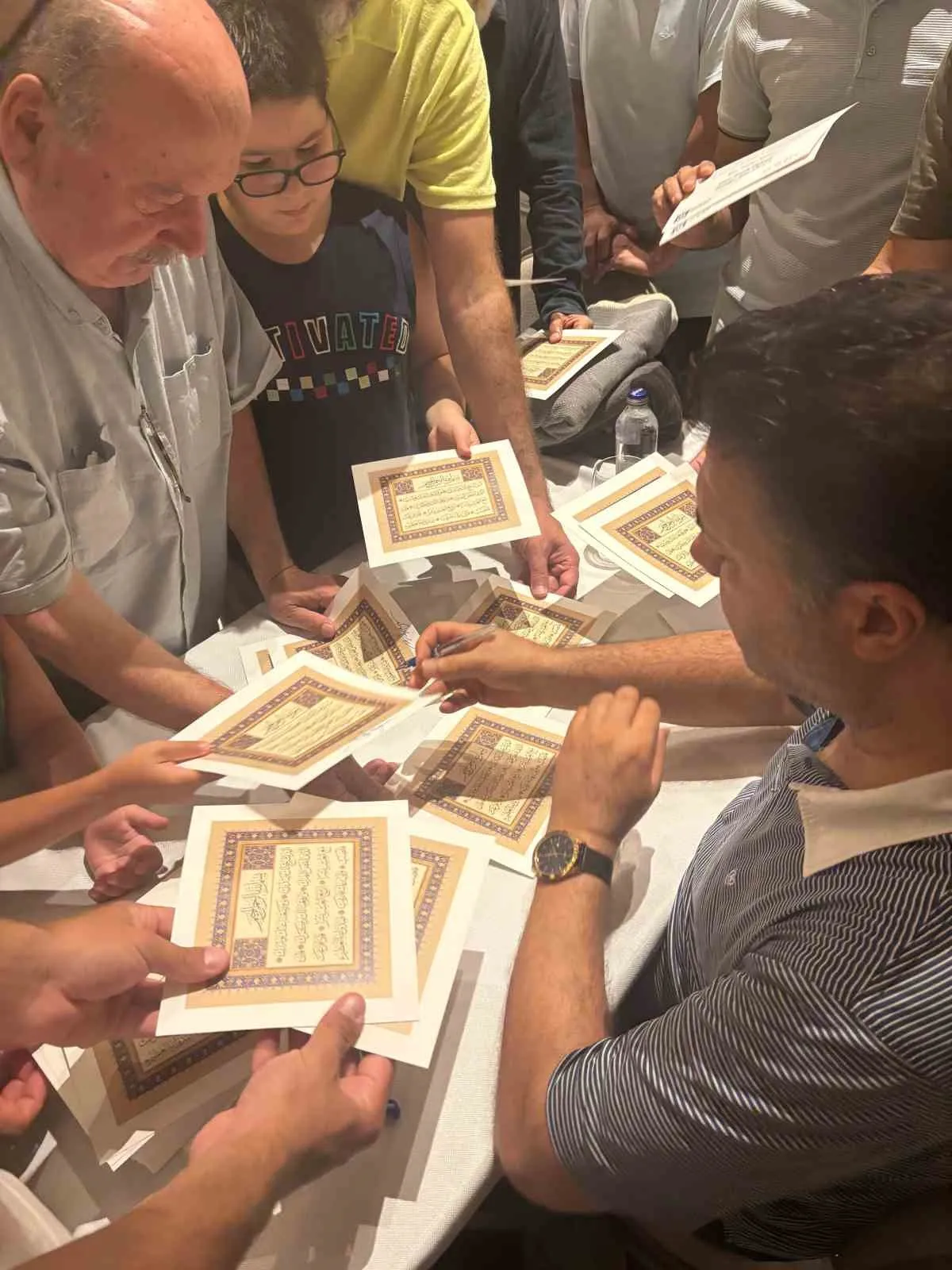 Marmaris’te kalemle dans eden ustalık: Hat sanatı doğayla buluştu