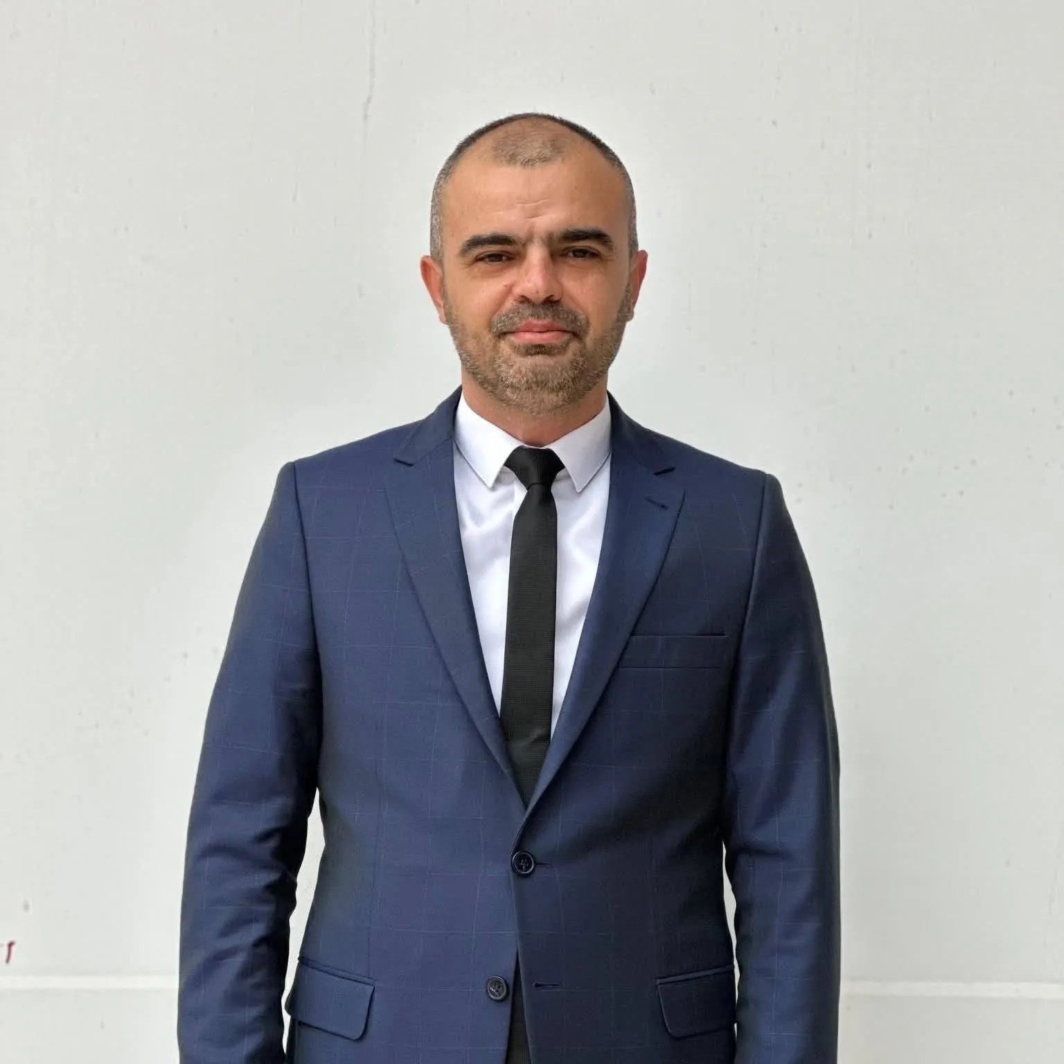 Serinhisar AK Parti’de yeni dönem: Recep Serkan Beydemir görevi devraldı