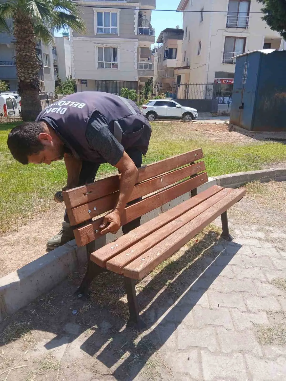Didim’de parklar baştan aşağı yenileniyor: Çocuklar ve aileler için daha güvenli alanlar