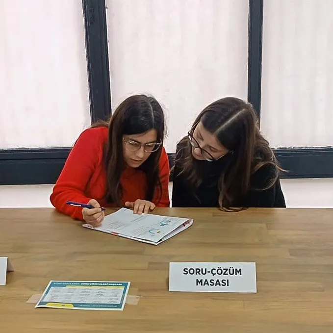 Efeler’de sınav maratonuna ücretsiz destek dönemi başlıyor