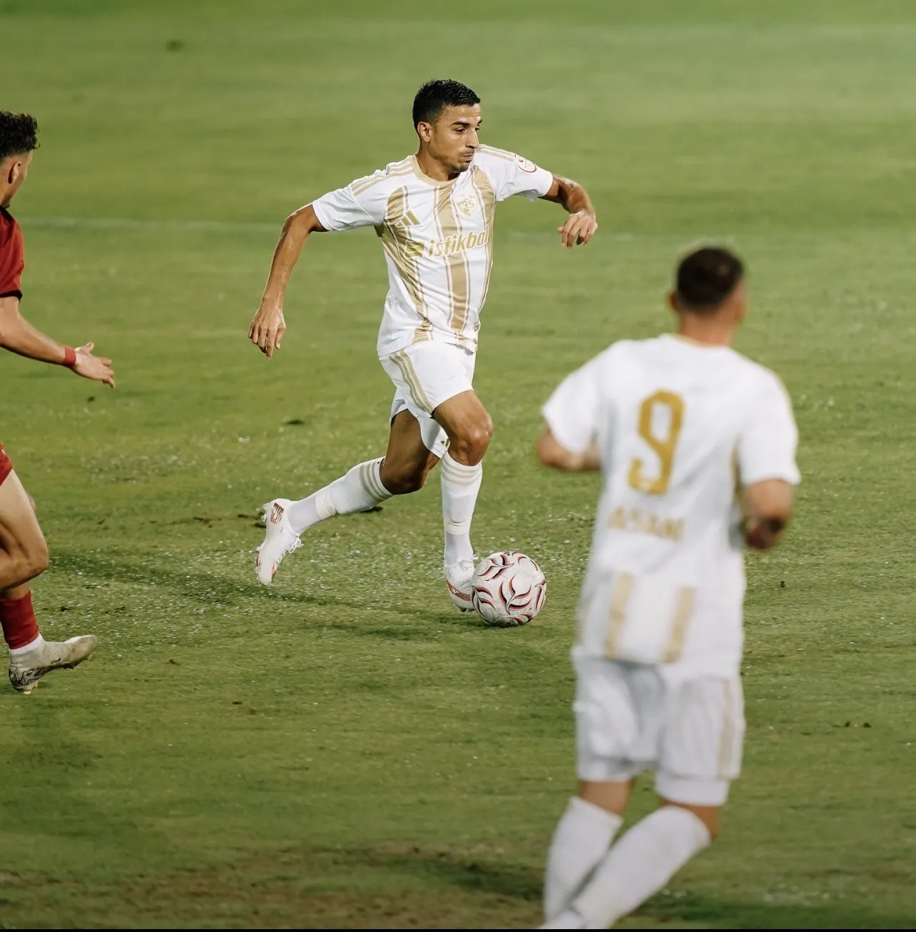 Seferi sahneye çıktı, Kayserispor sezona üç puanla merhaba dedi