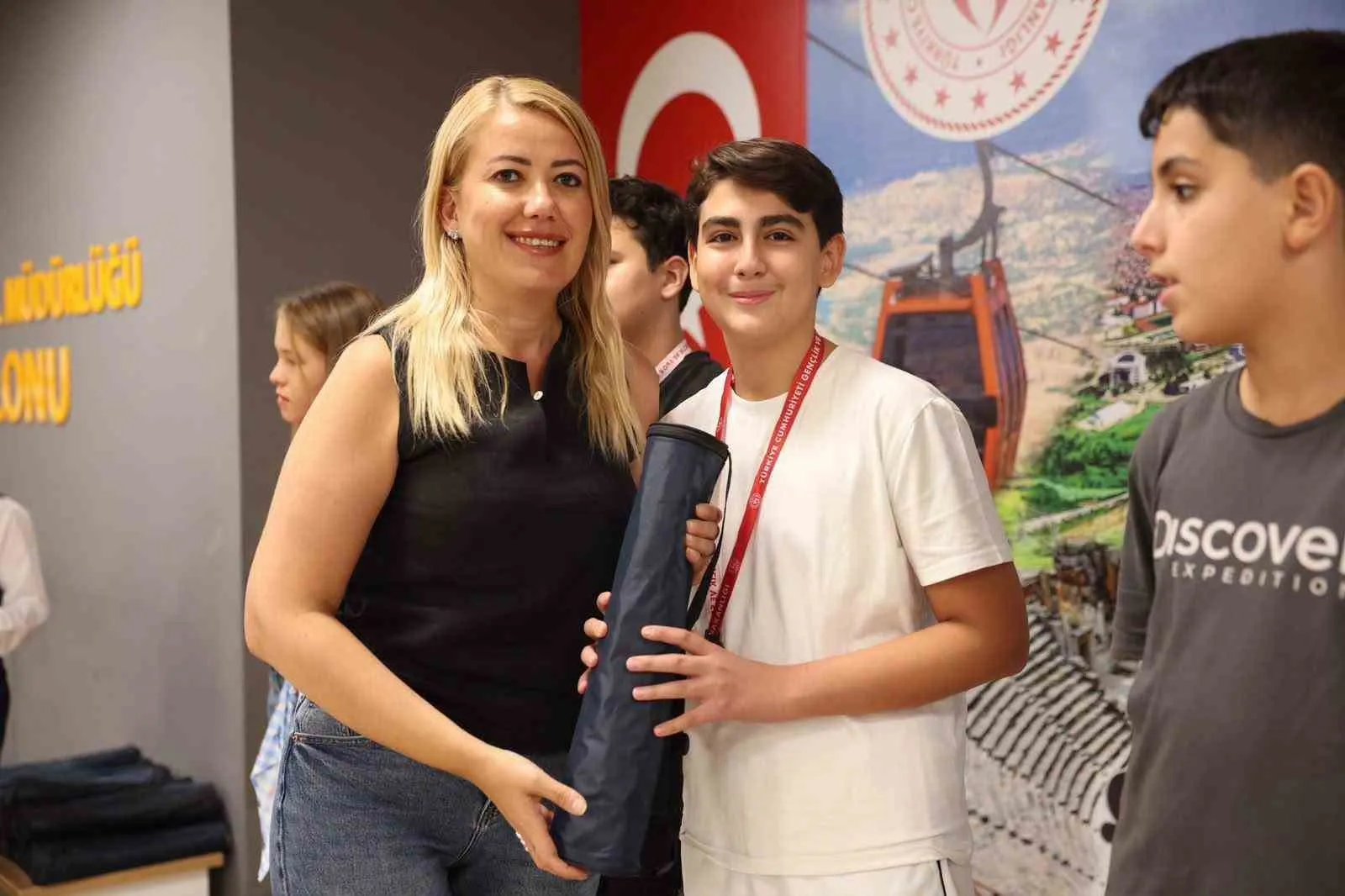 Zafer Bayramı coşkusu Merkezefendi’de kupa ve madalyalarla taçlandı