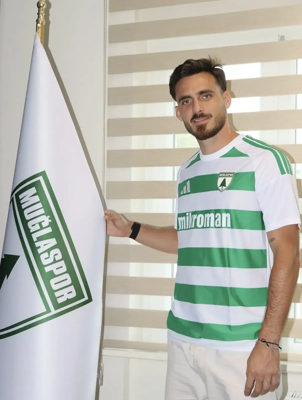 Muğlaspor'un savunma hattına Güney Amerika'dan tecrübeli takviye