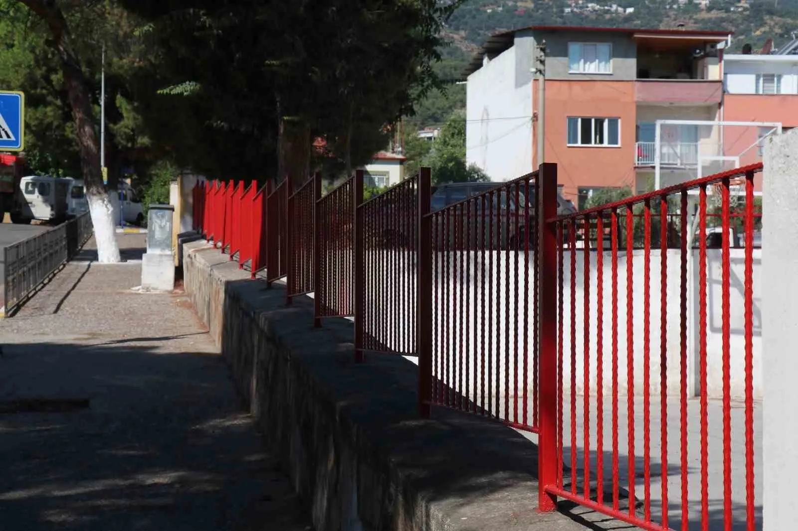 Bozdoğan’da Okul Mesaisi: Ekipler Sahada, Sınıflar Yeni Döneme Hazırlanıyor